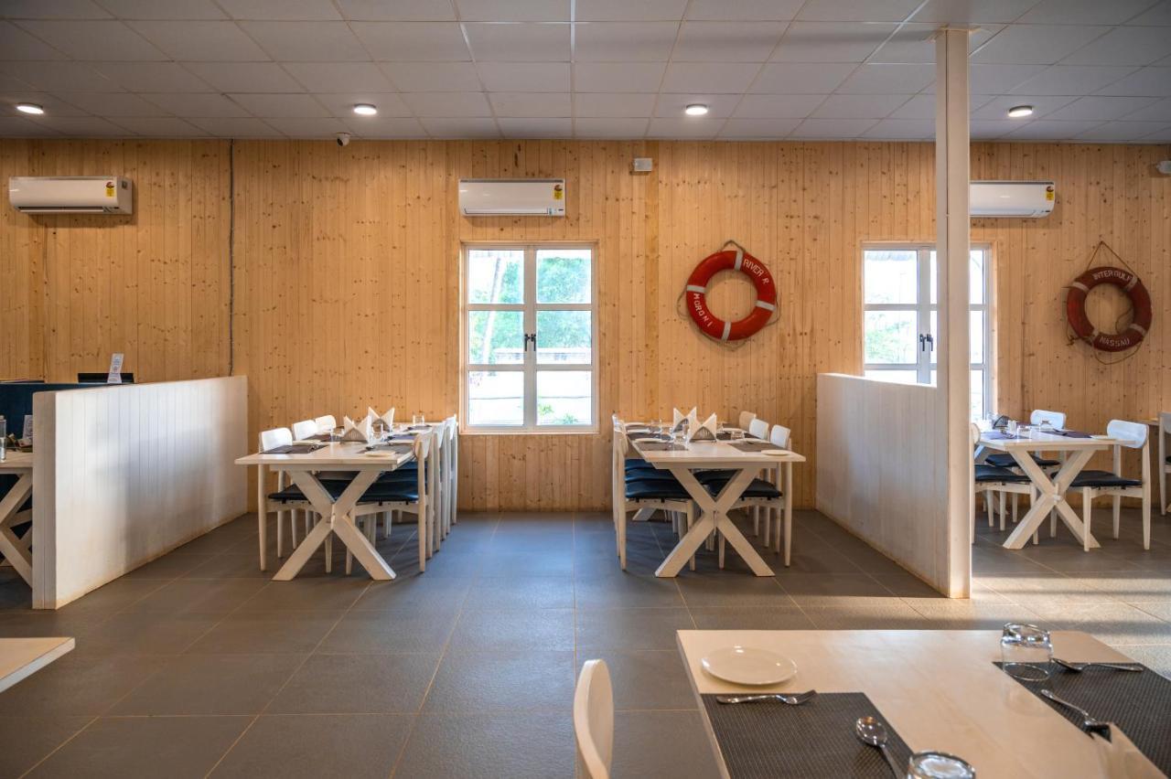 Praveg Beach Resort Daman Lighthouse Beach Dış mekan fotoğraf